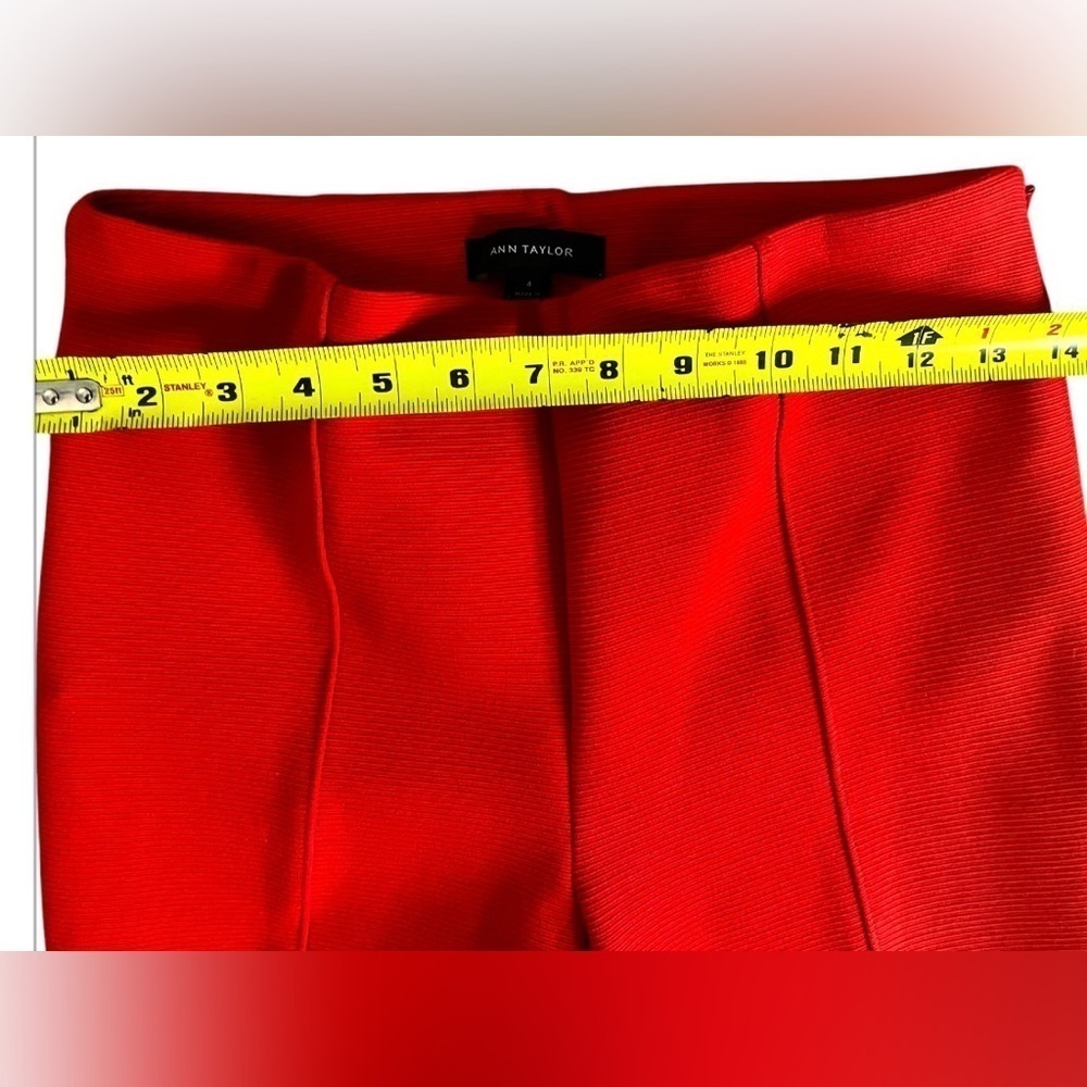 Ann Taylor Button Trim Kick Crop Pant, SZ: 4, Vibrant Red - Picture 6 of 10